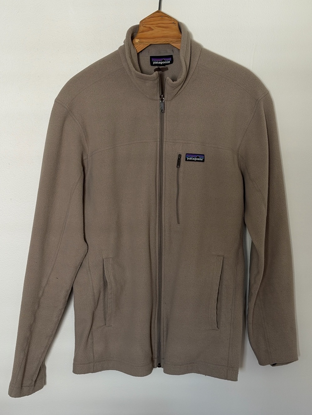 Patagonia’s Micro D® Jacket - Fleece Jacket Feather Grey Large Style 26171